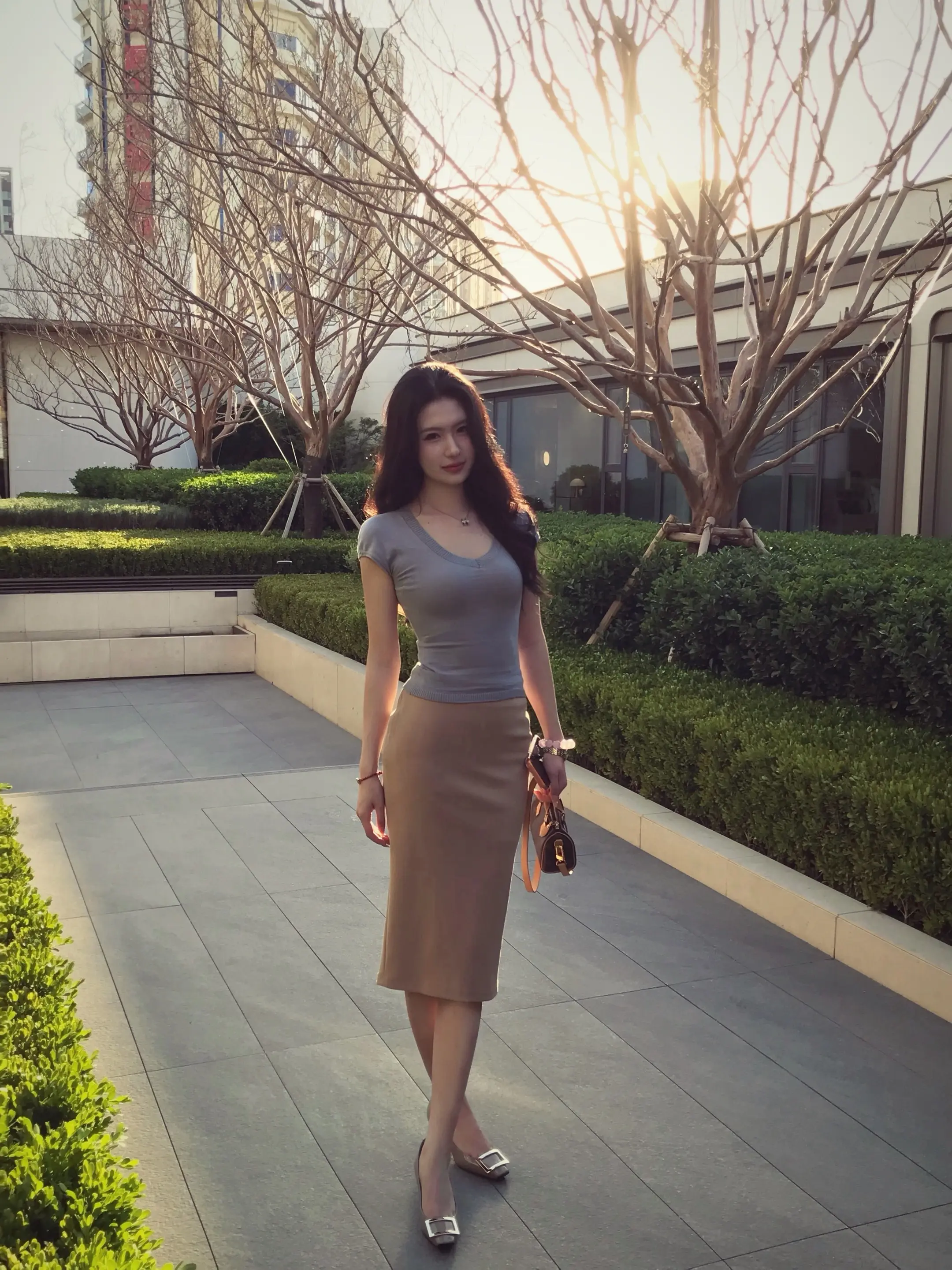 你知道的 我这样的女人 就算天塌下来 最后还是一句 我会想办法的