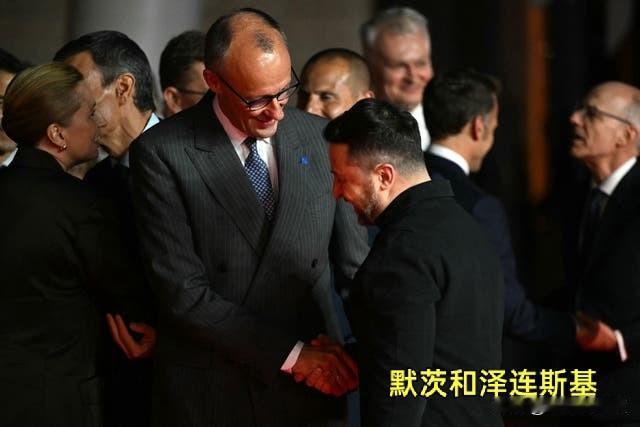 德国还是太有钱了！


默茨突访基辅，又塞10亿欧元：德国为什么对乌克兰这么上头