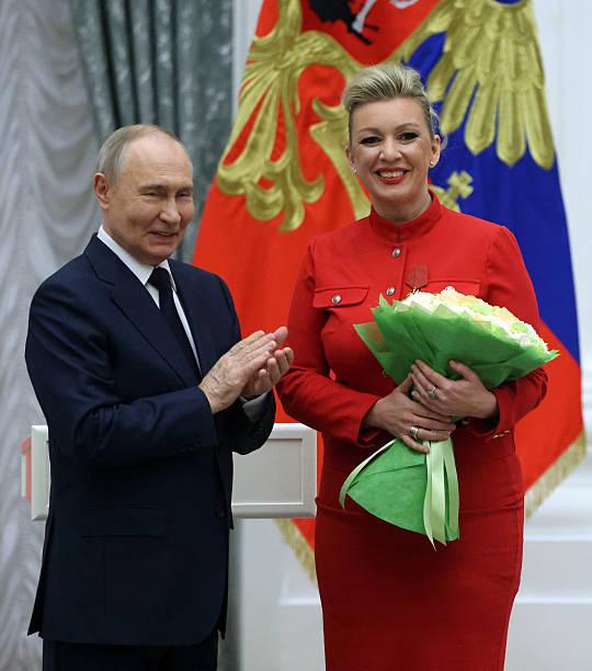 玛丽亚·扎哈罗娃，是当今国际舆论场中极具辨识度的一位俄罗斯外交官，也是俄罗斯对外