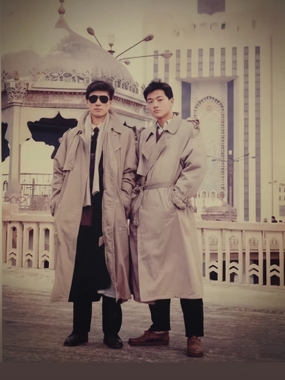 #李亚鹏兄弟隔阂因嫣然消融#【李亚鹏晒亲哥哥发的微信“终于明白以前不理解的事”，