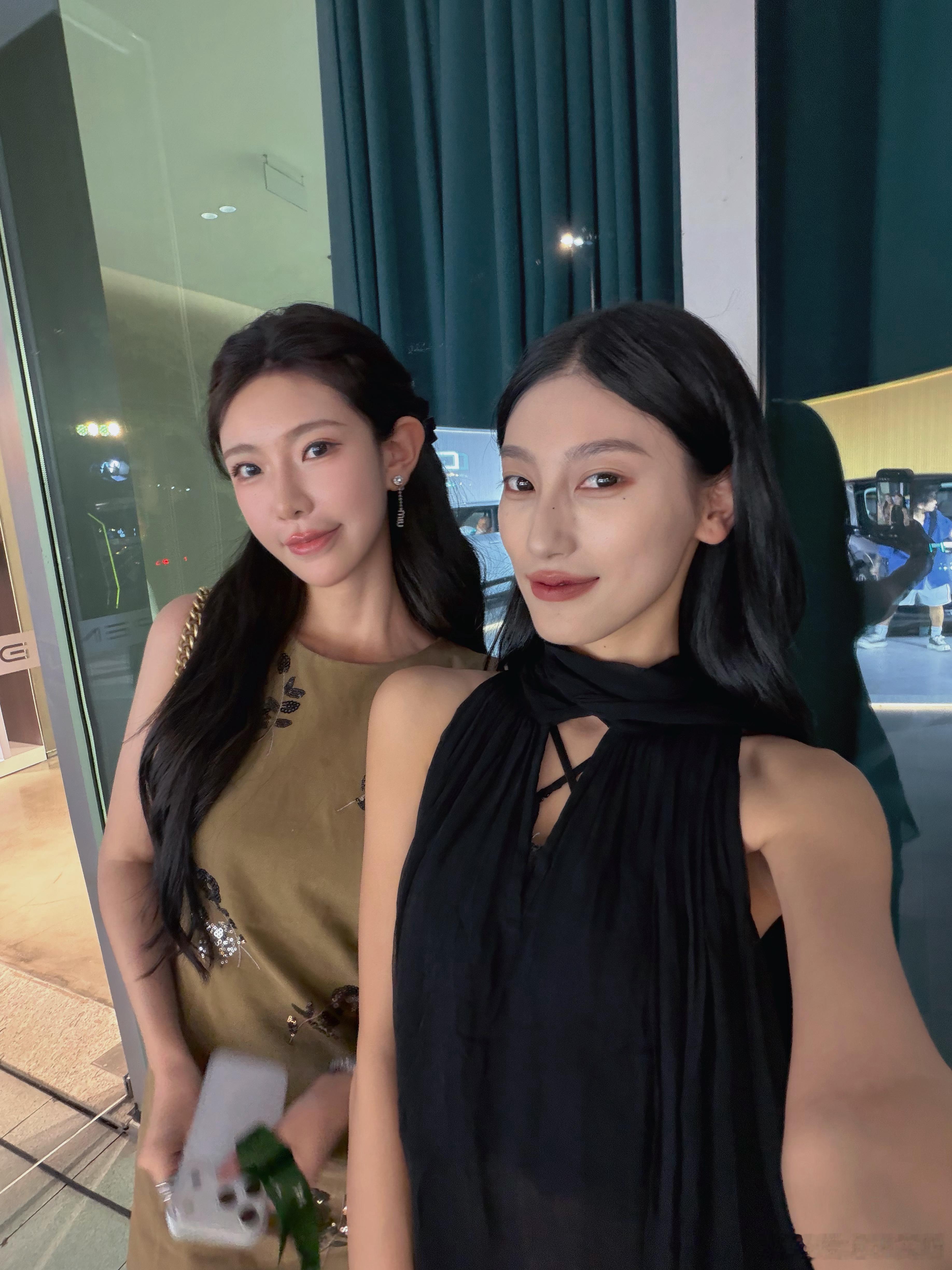 昨天和大美女的合照～忘了发 补上小鹏发布会爱去小鹏G9L全球首秀