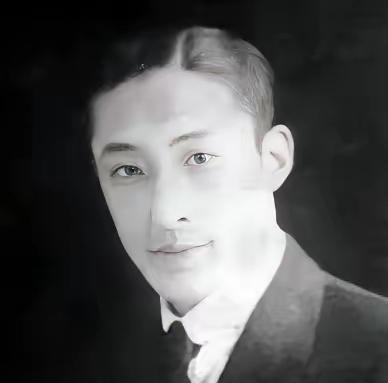 1945年，一个“汉奸”提着十亿现金和上百根金条投奔新四军，两位将领当场愣住，这