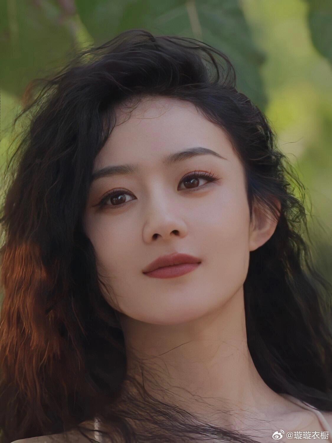 赵丽颖这个造型好好看太喜欢这个羊毛卷啦！ 