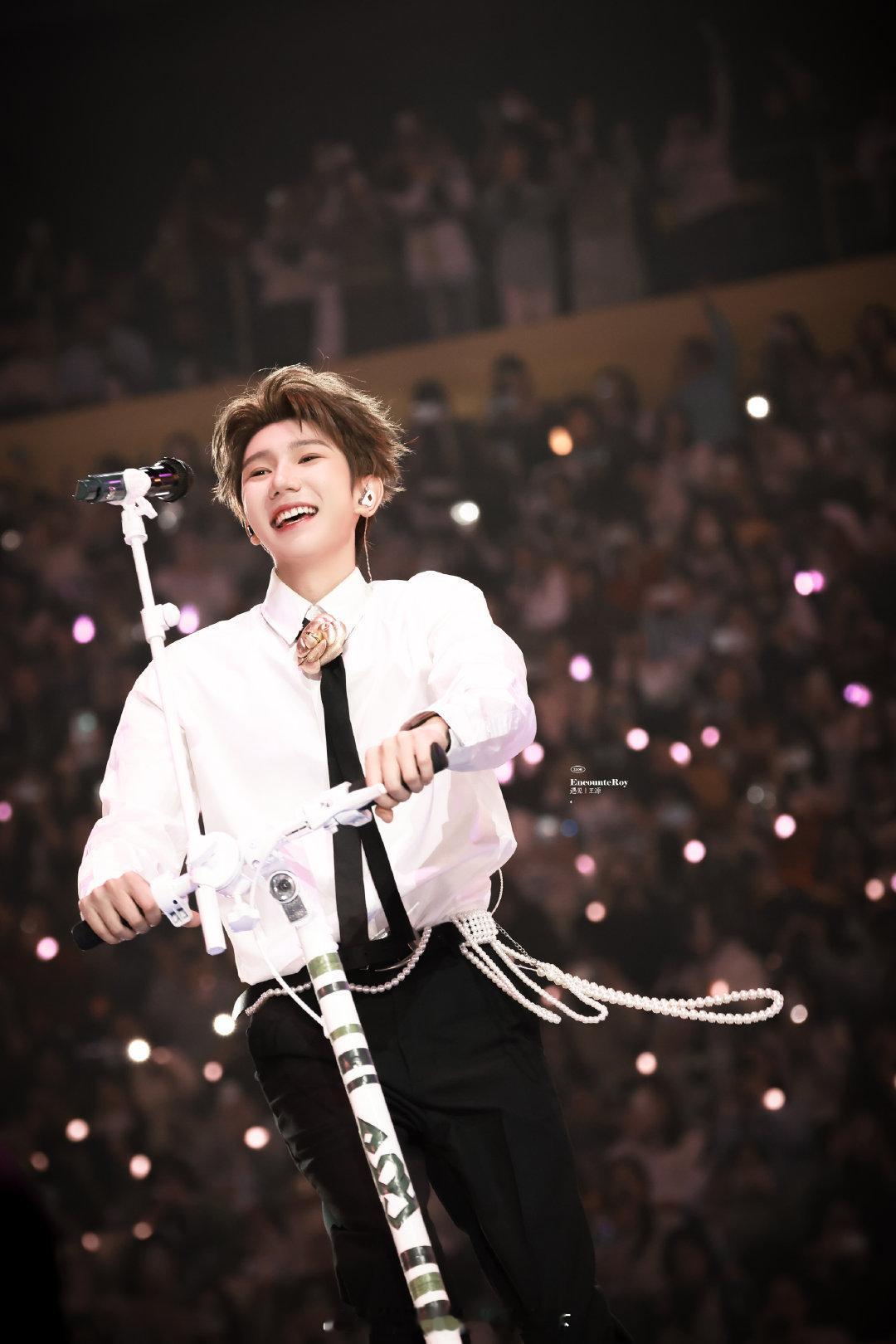 快看这里有个可爱鬼！ 