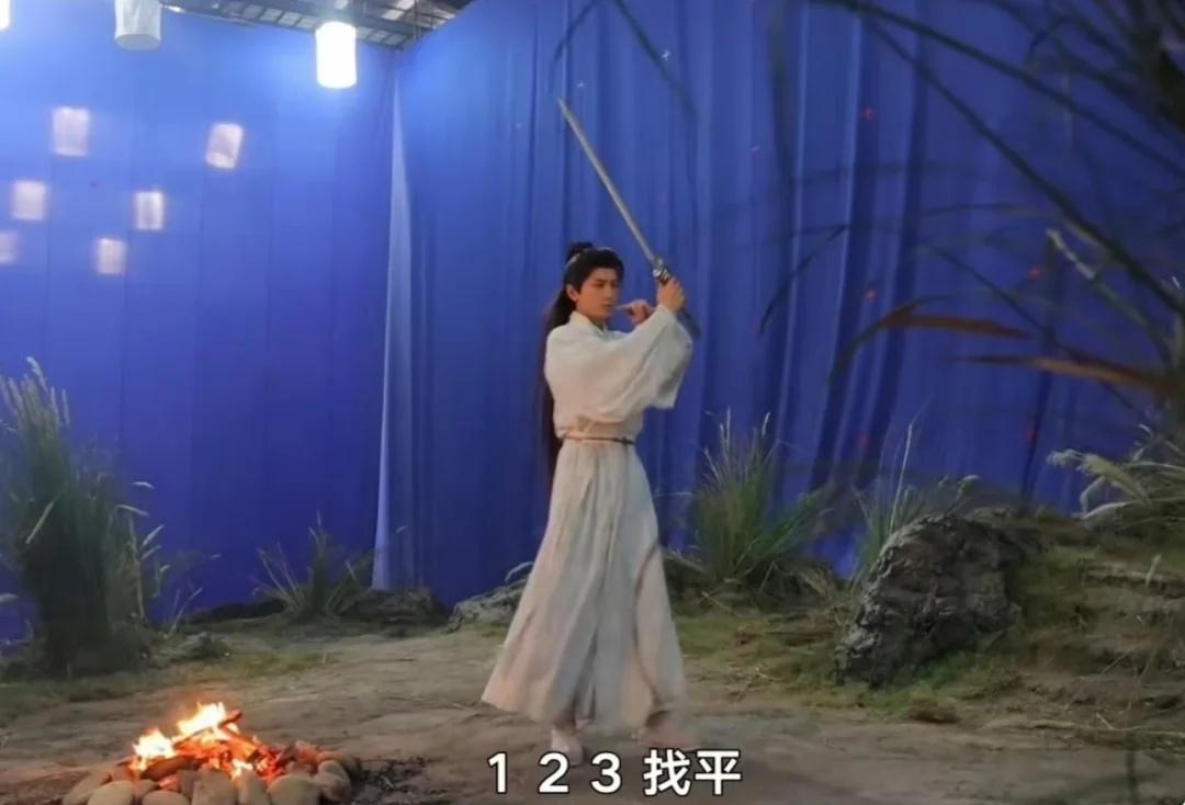 虽然糊糊的 但是武侠味儿溢出屏幕了都 
虽然糊糊的  但是武侠味儿溢出屏幕了都