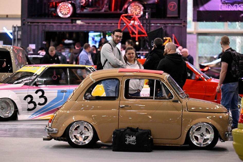 2026德国车市难回暖！电动化狂飙却难掩行业困境
 
据德国新闻电视频道12月8