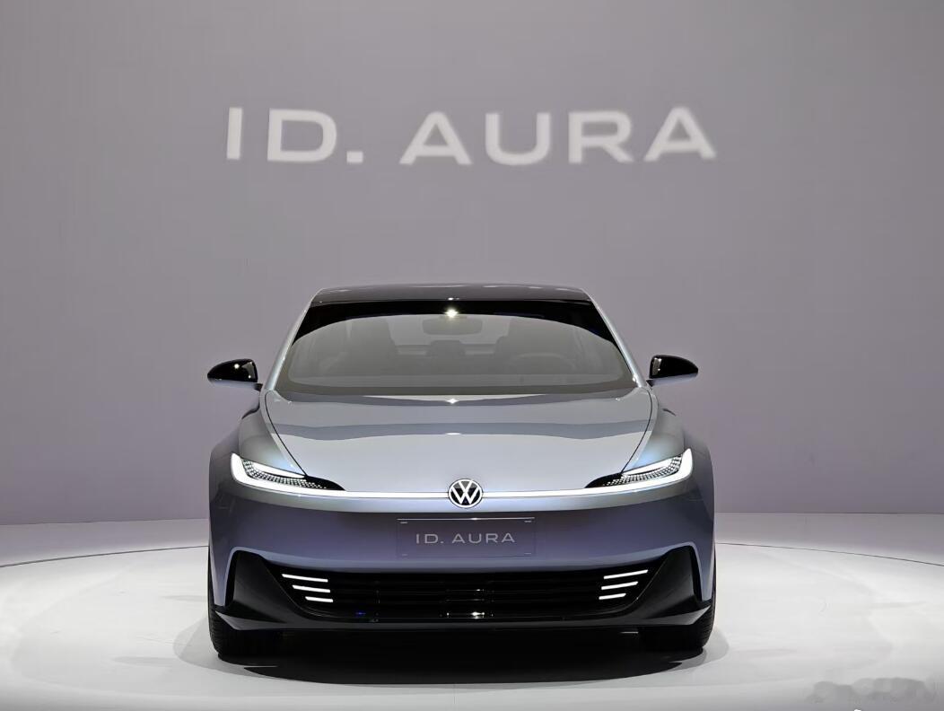 在上汽大众ID.ERA 9X上市之后，现在又有人拍到了据说是ID.ERA轿车的谍