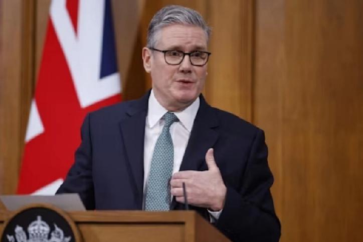 对抗特朗普，英国可能是最薄弱的一环，斯塔默的务实全是懦弱！
 
1月19日，路透