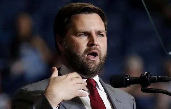 如果万斯接任了总统，美国这场较量是真的开始了……

老川普好几天没露面了，这事透