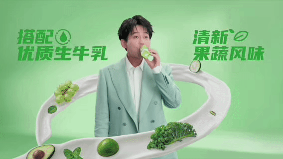 一口青醒一秒苏醒 AllenSu 镜头下总能展现从容亮眼的一面，私下抓拍里却能看