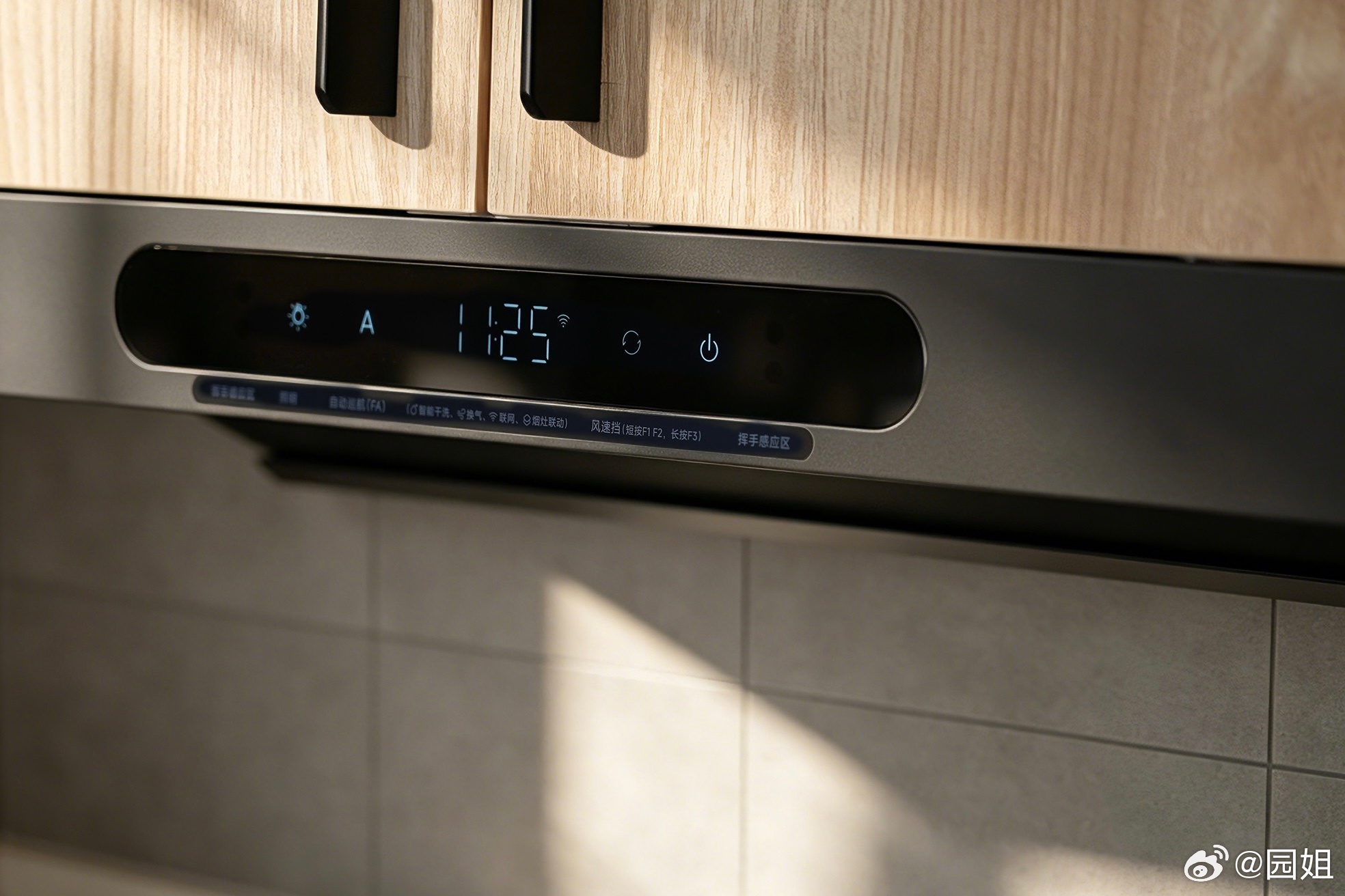 了解我们工作室的小伙伴们应该都知道，工作室其实是有厨房的，只不过是开放式设计。有