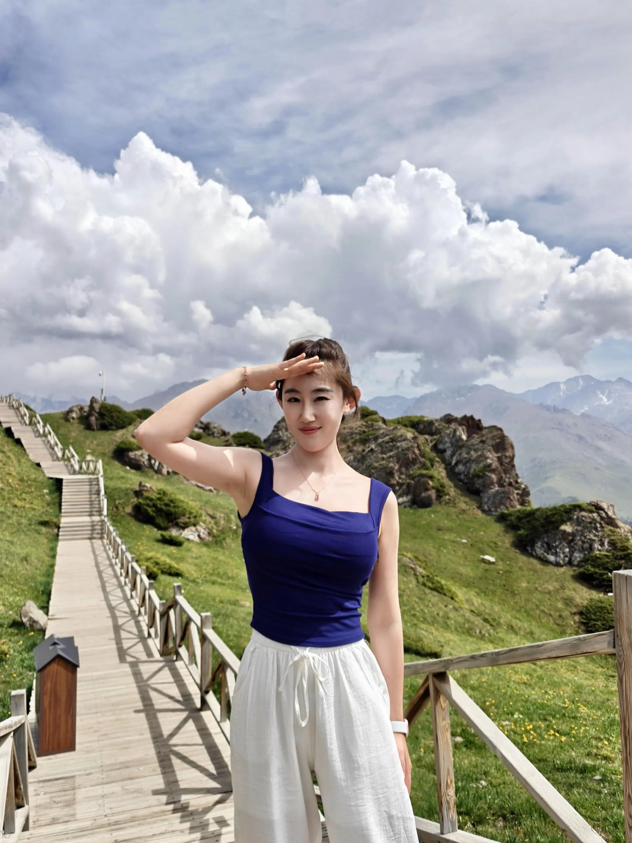 天山天池☺️☺️☺️。