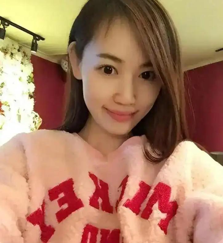 马蓉离婚分走5000万，本可安稳躺赢一辈子，却挥霍无度远走澳洲，如今坐吃山空，沦