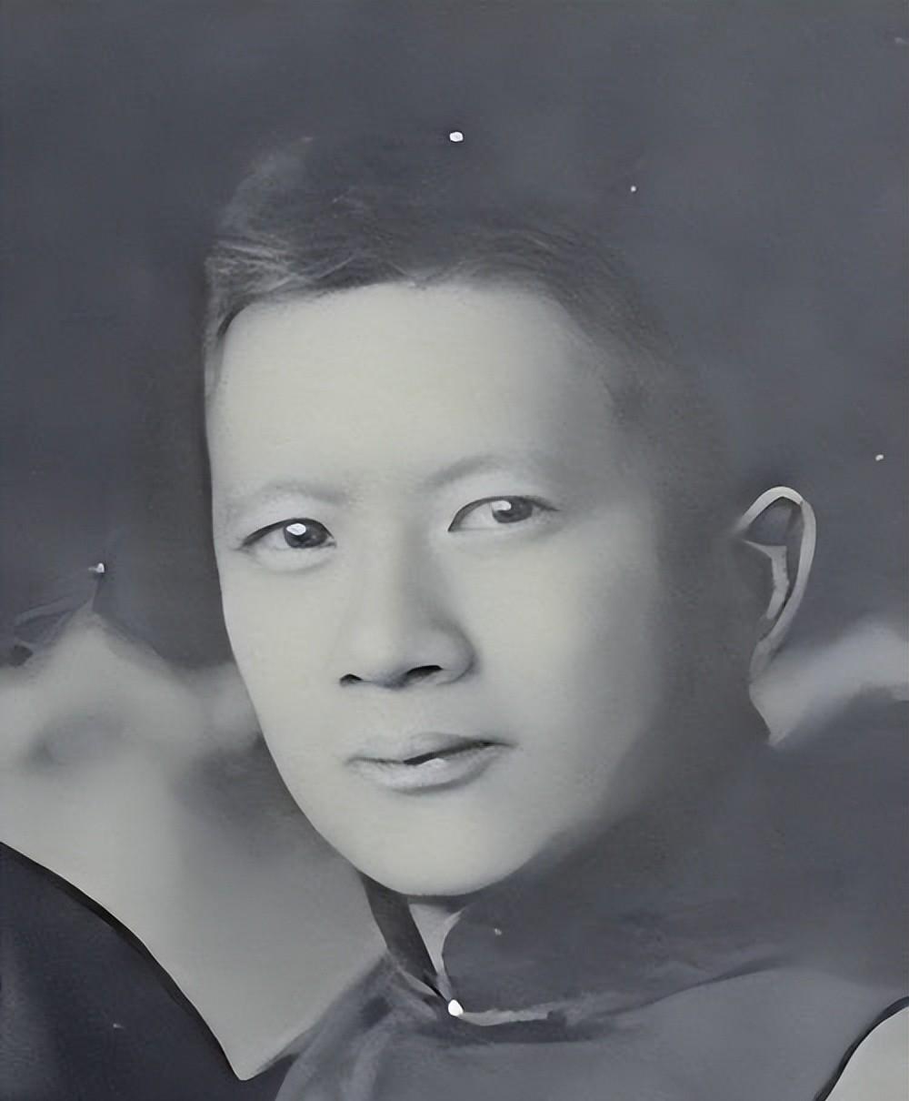 他不是没出事，是事情一出，电话就打了三通。
1935年的事，查案的饶伯泽连雪佛兰