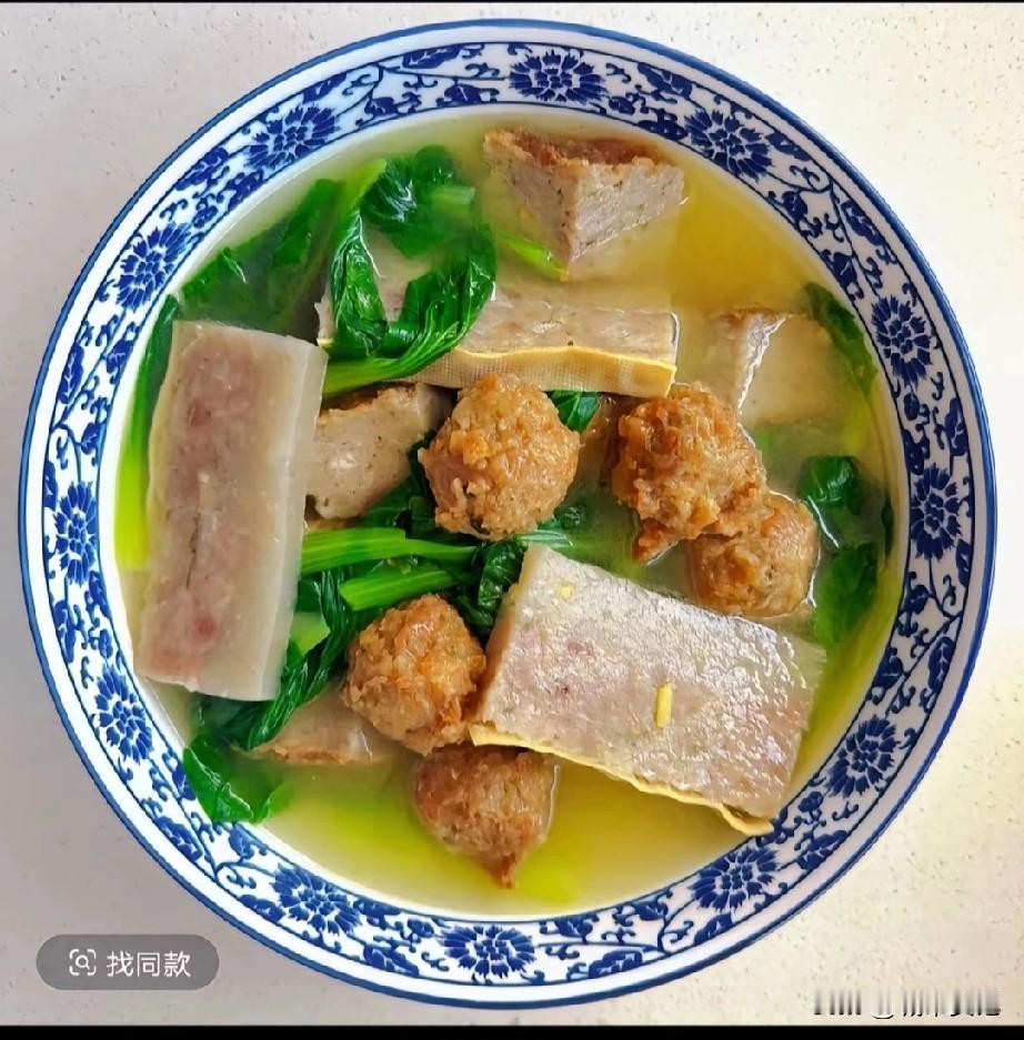 盘点宿迁美食特产，之前也有发布，现在不断更新。
泗阳骠鸡
宿迁绿豆饼
酸菜羊肉