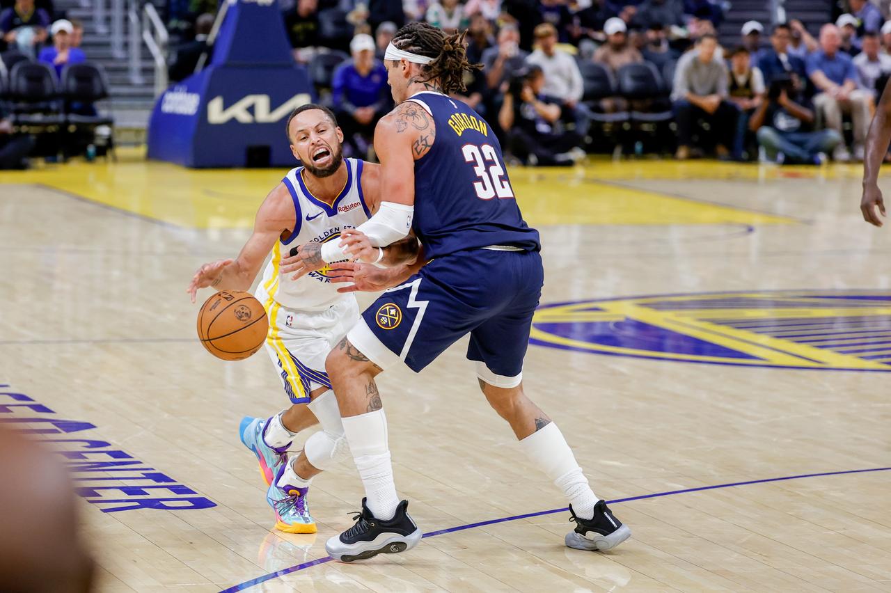 今日NBA比赛又有3位球员拿到40+，库里42分笑到最后，阿隆戈登空砍50分，亚