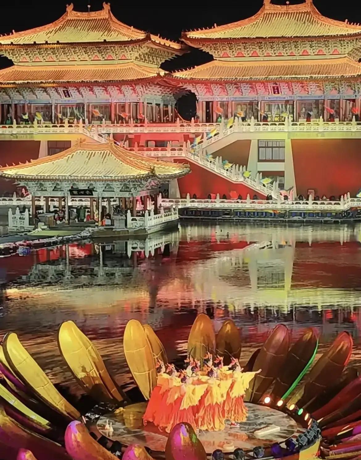 杨丽萍《万马奔腾》封神！千人扛西汉石马，这才是中国人的精气神

2月14日晚，当