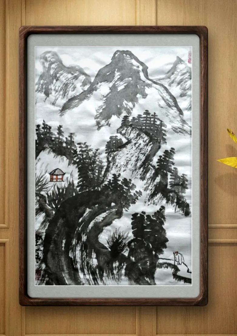 鹰在高空雀在林，
漫漫光阴无古今，
莫道夕阳无限好，
火烧云里是黄昏。