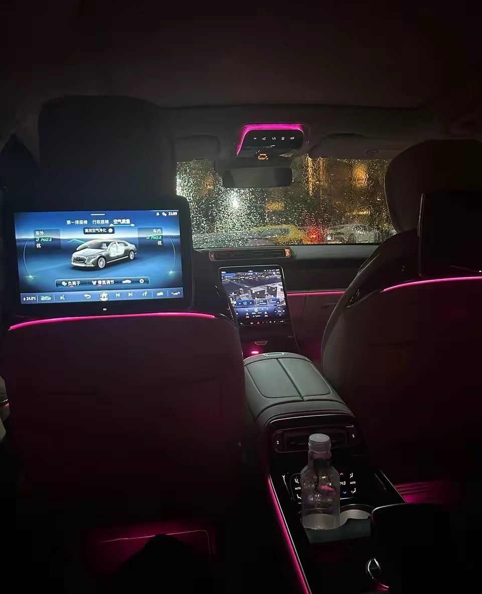 黄金金价 童粉们，晚安🌙童哥心里一直很清楚自己的位置与责任。在这个起起伏伏的黄