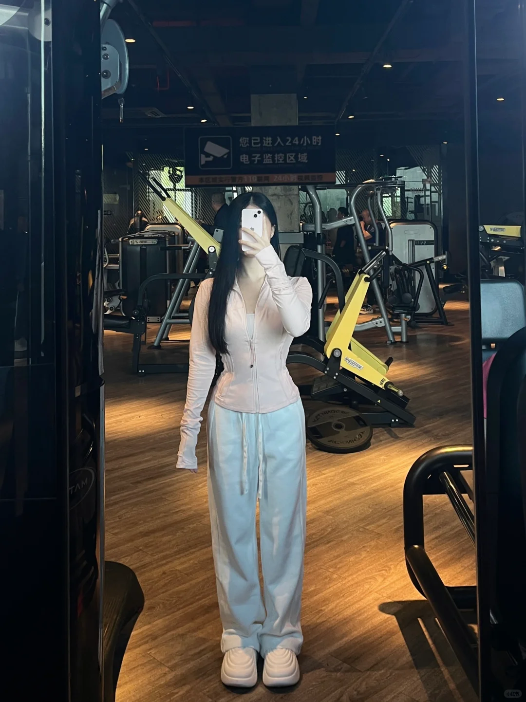好看的瑜伽服是我的健身动力