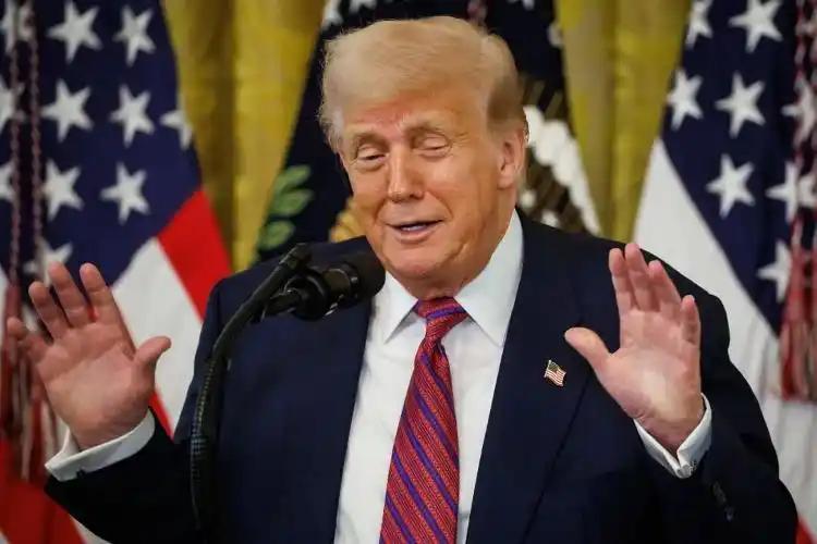 [月亮]特朗普考虑从欧洲撤出美军，难道真的要停战了？


4月8日，特朗普在公开