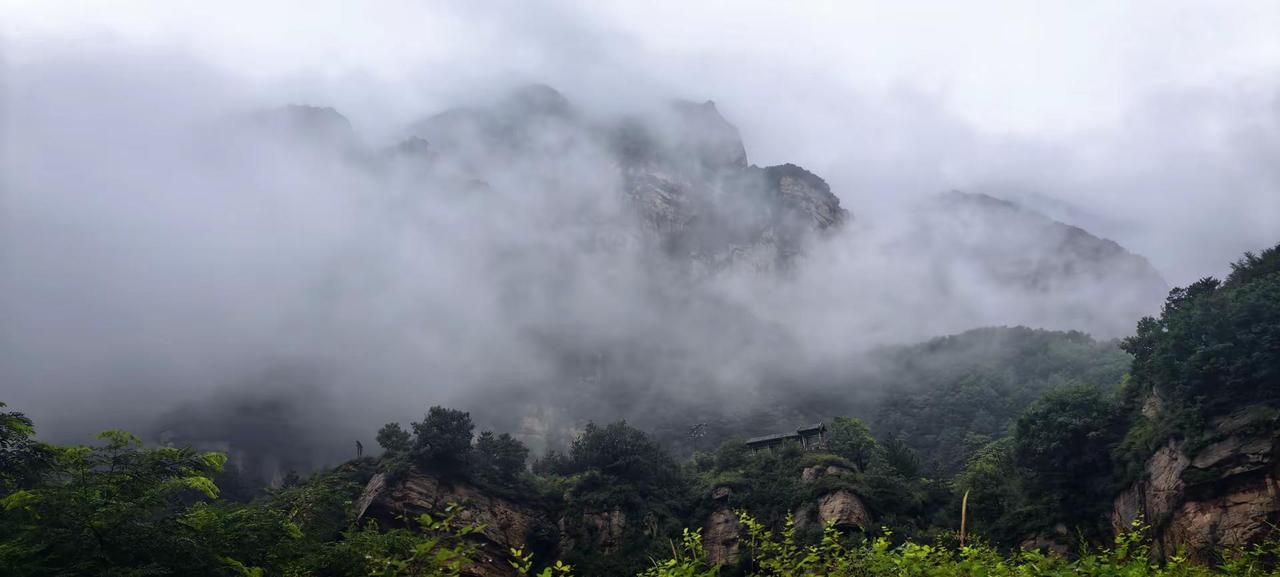 总要在路上吧即便下雨