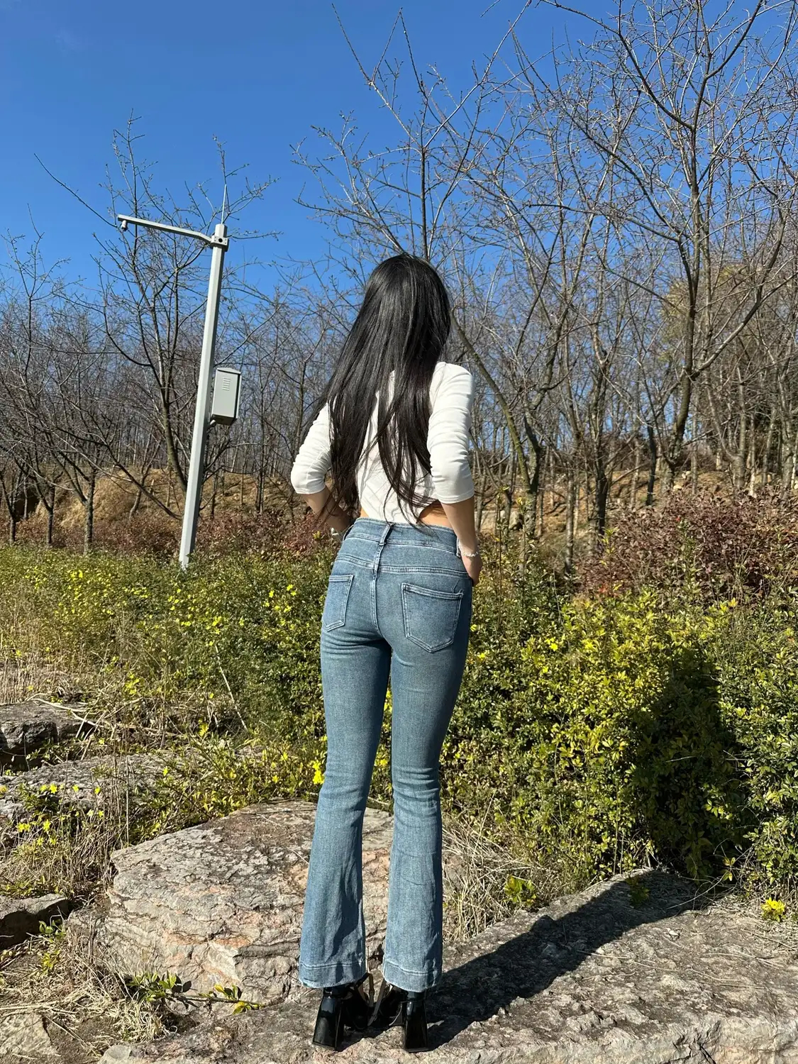 一男一女晚上住在一起，啥也没干，你们信吗？ 
