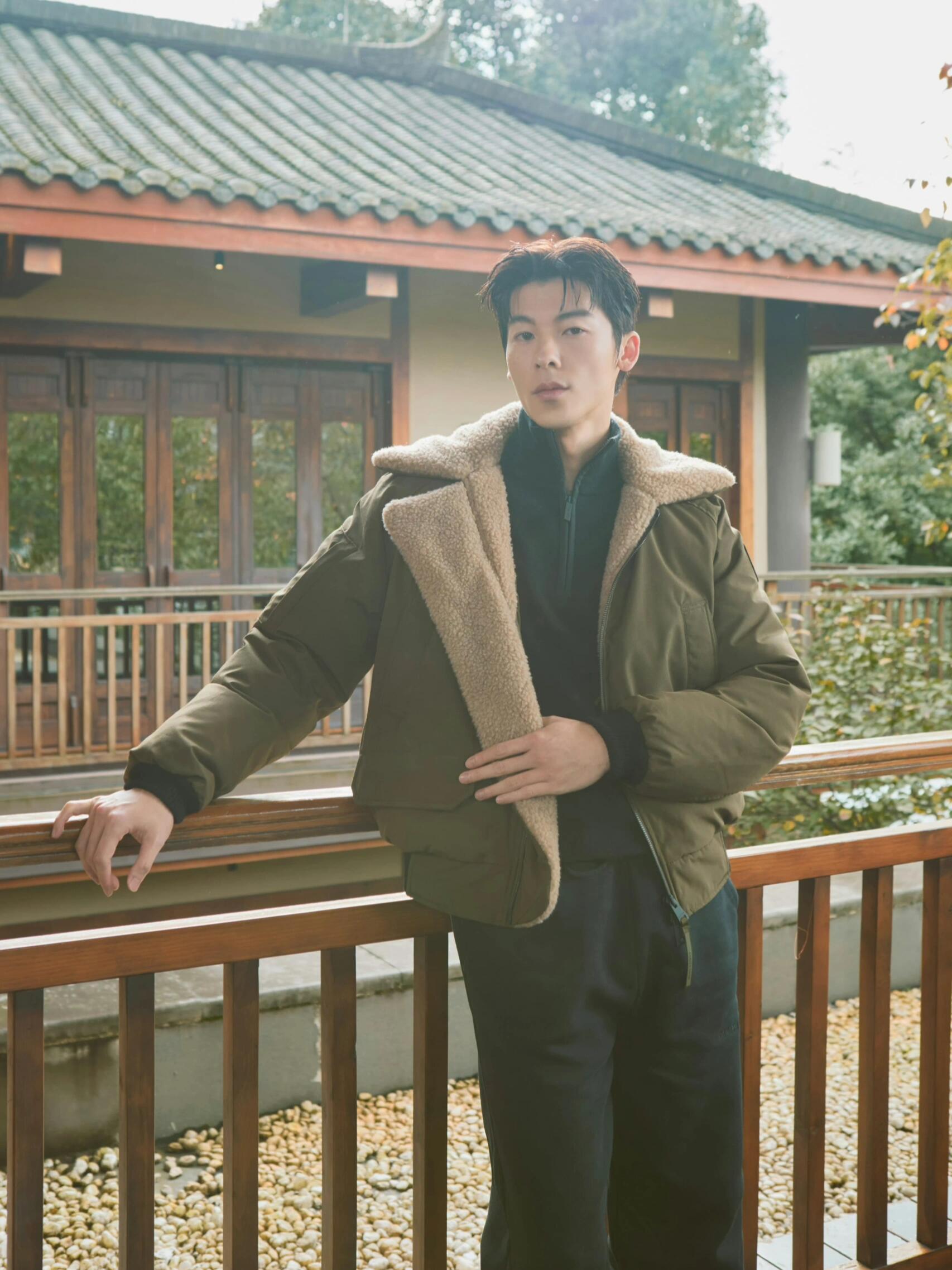 亖丫头怎么这么好命啊和许光汉合照还对视了，这个男友感绝了 