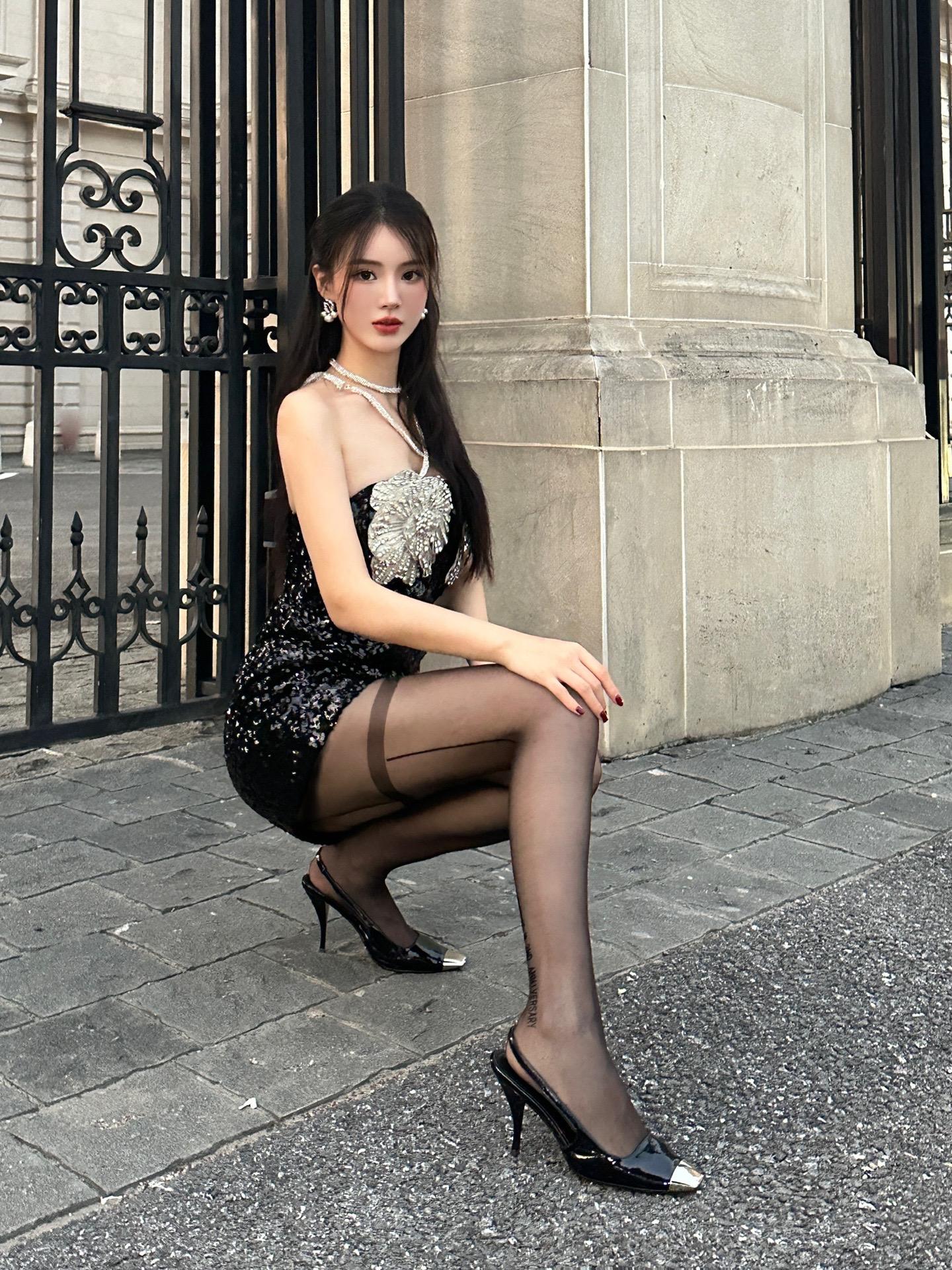 御里御气👠。