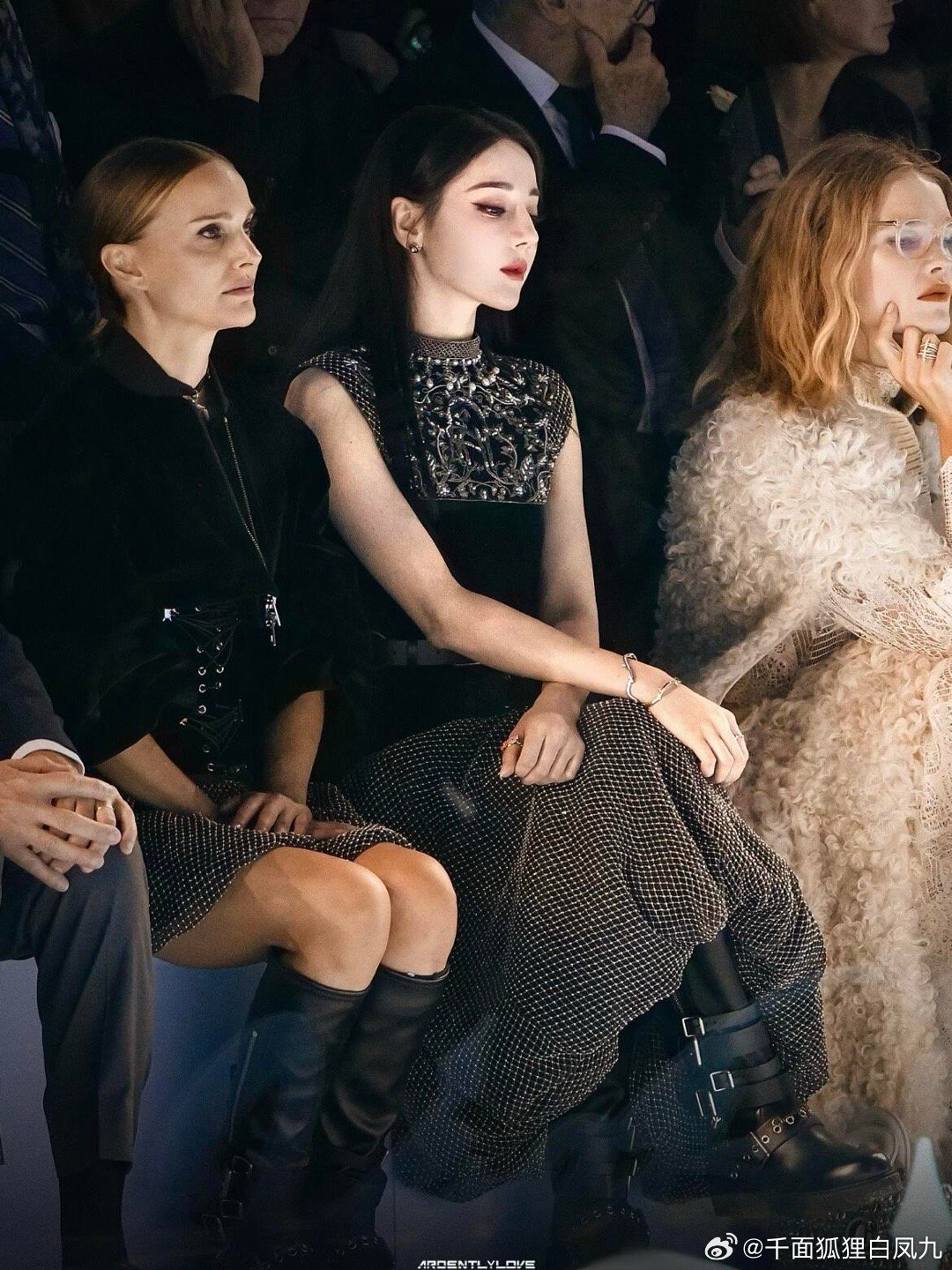 迪丽热巴Dior封神名场面律师称迪丽热巴无需承担赔偿责任