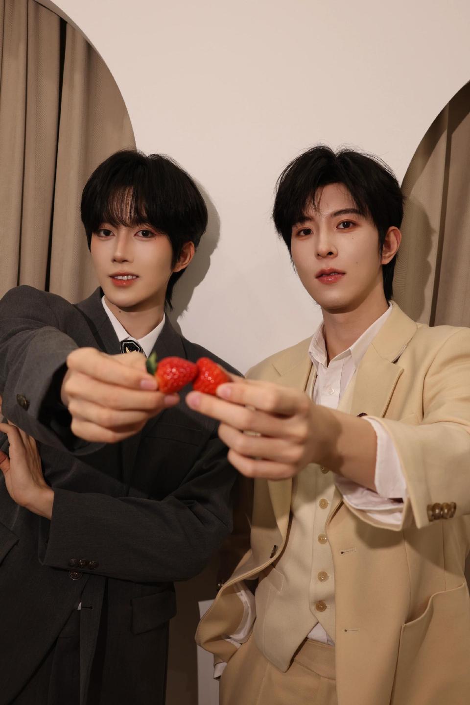 草莓、蓝莓、杨梅、蔓越莓，今天你想我了莓？