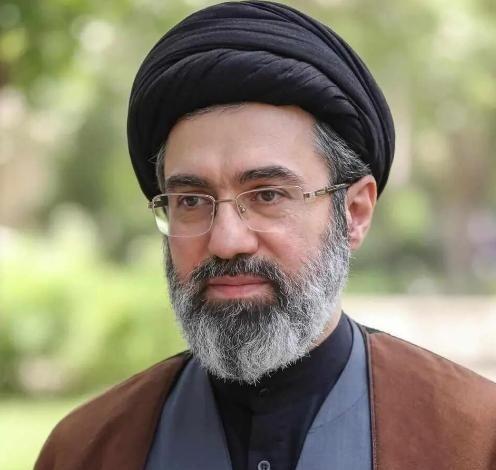 4月13日， 德黑兰 这边先把话挑明了，伊朗最高领袖的军事顾问莫赫辛·雷扎伊站出