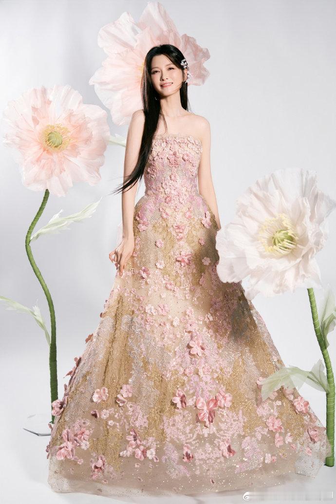 徐洁儿可以去歌手了 乘风2026唱功功底肉眼可见的强，强弱控制自如，演唱层次特别