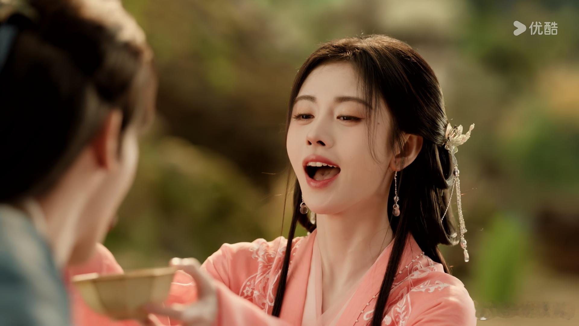 鞠婧祎jjy鞠婧祎千香jjy鞠婧祎姜黎非“被诋毁过的玫瑰，却依然向往着世间” 