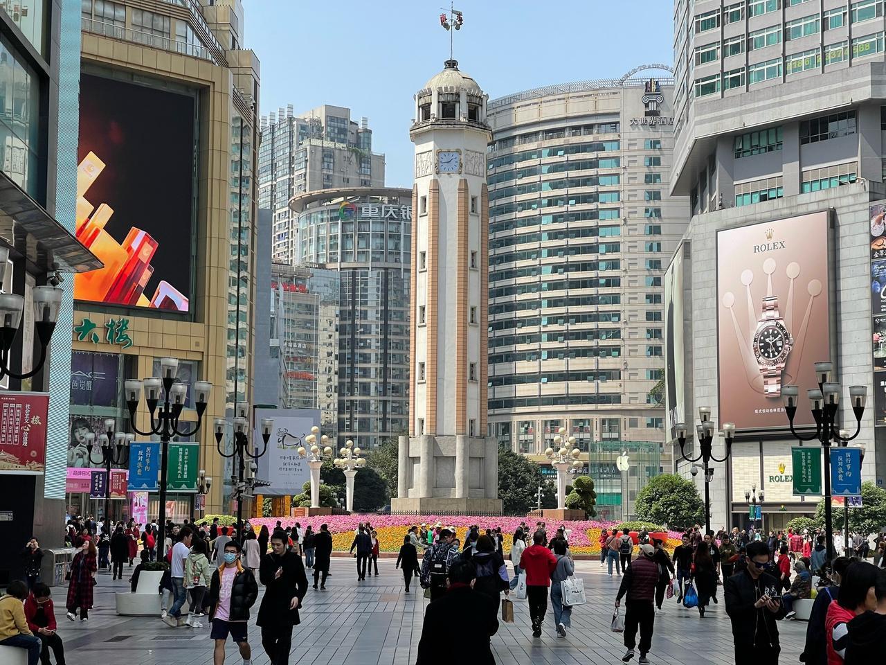 于海青：为何说重庆的未来会越来越好？重庆的产业优势正在逐步展现出来，可以说会逐步