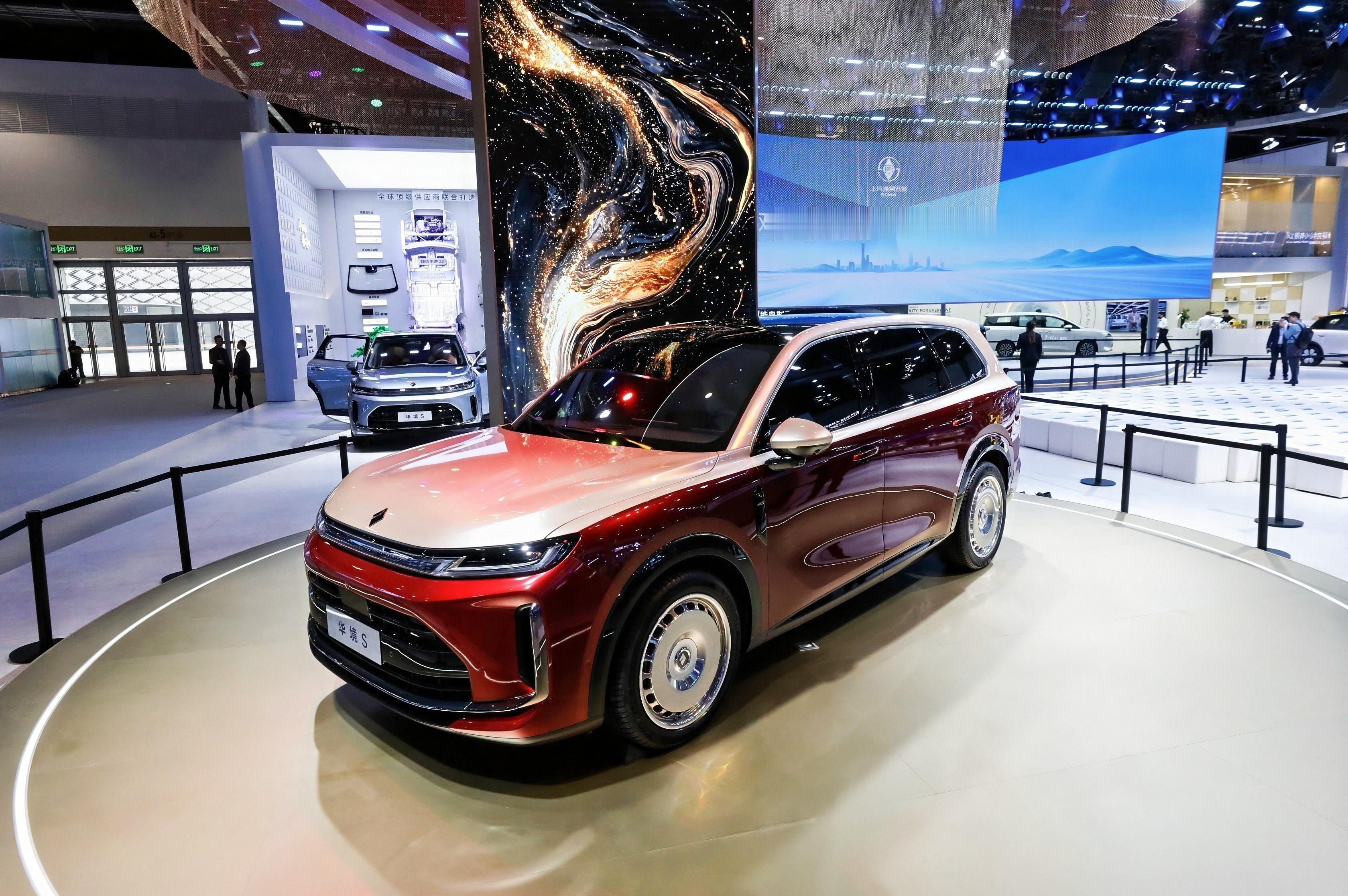 去年9月，上汽通用五菱与华为乾崑正式签署“智能制造、辅助驾驶、智能座舱”三方面的