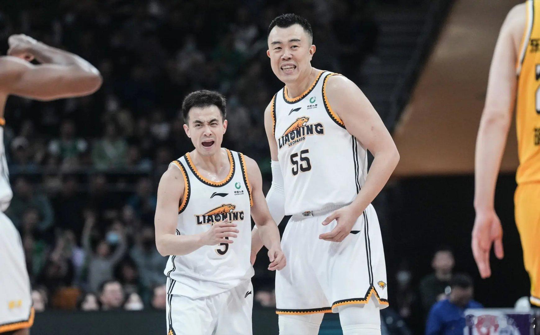 赵继伟工作室发文表示：目前初步判断是拉伤，还有待医生进一步检查，谢谢所有球迷、媒