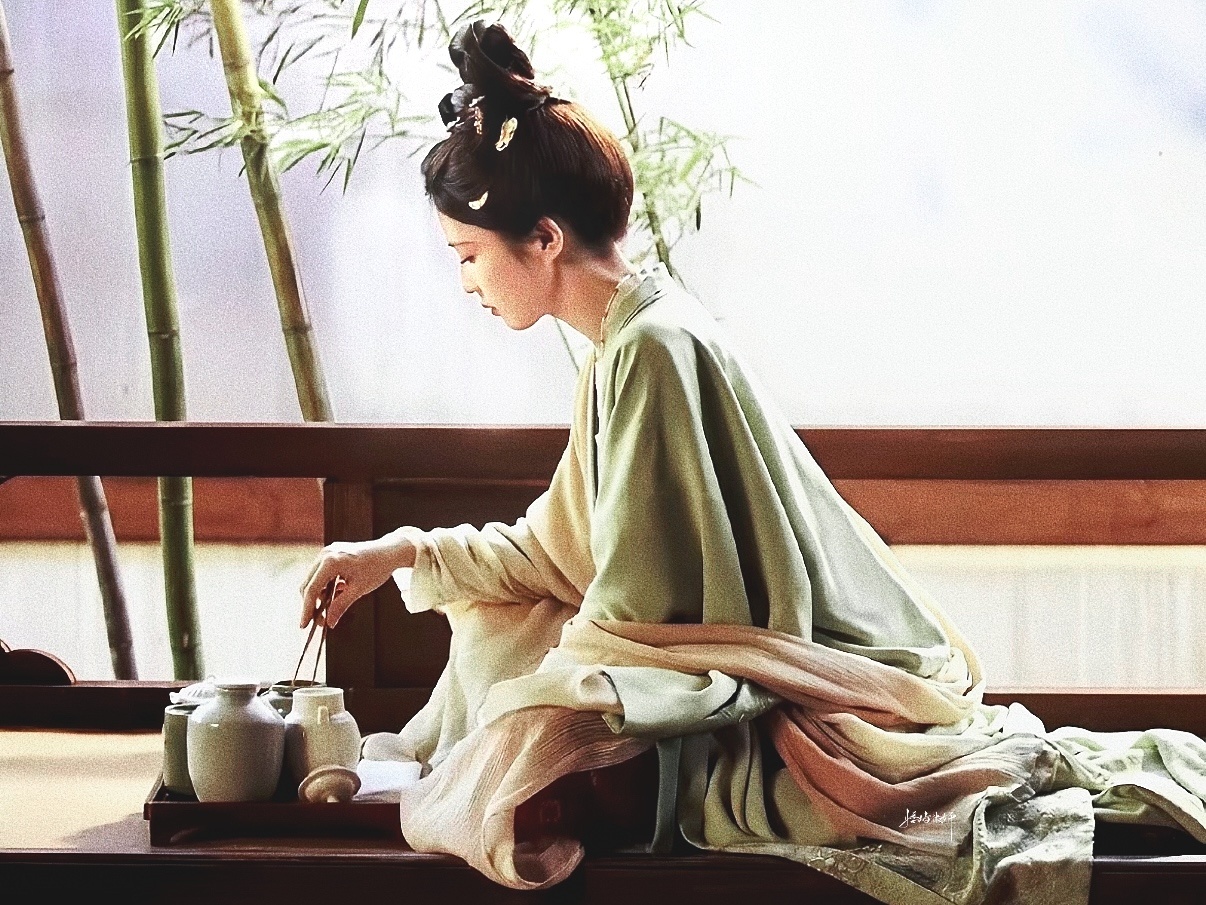 古韵茶香的清雅女人阿璃[期待]一则自修白鹿莫离 🦌白鹿叶璃 ​​​