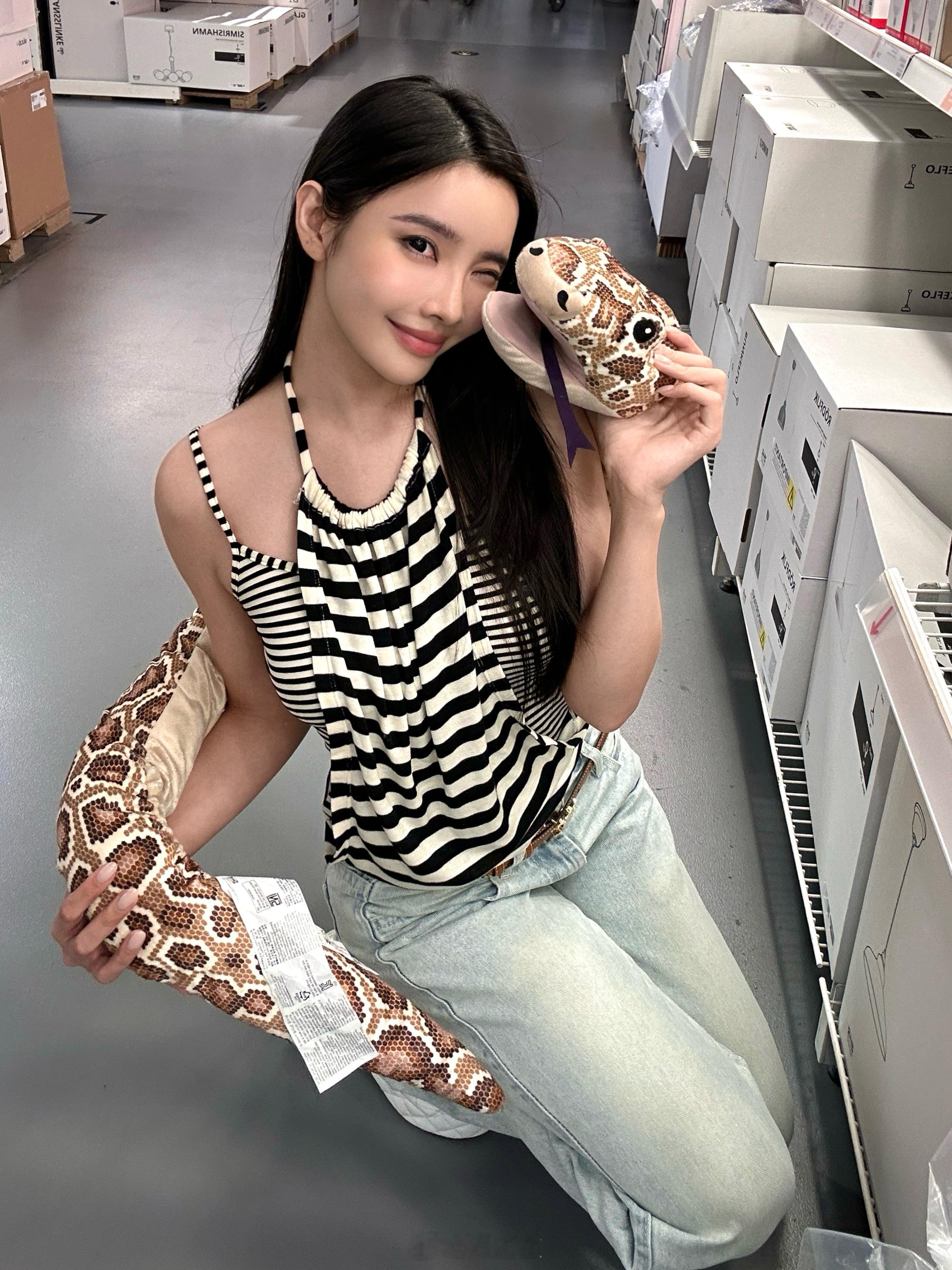 晚上坏[手指比心] ​​​