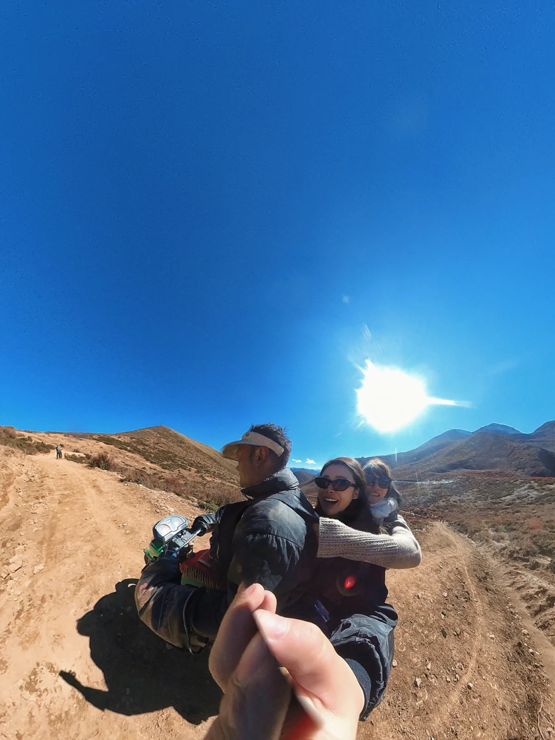 冷嘎措的苦  我是一点也不说