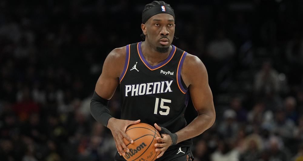 菲尼克斯太阳队的首发阵容伤病问题持续加剧。在狄龙·布鲁克斯因左手骨折缺阵的情况下