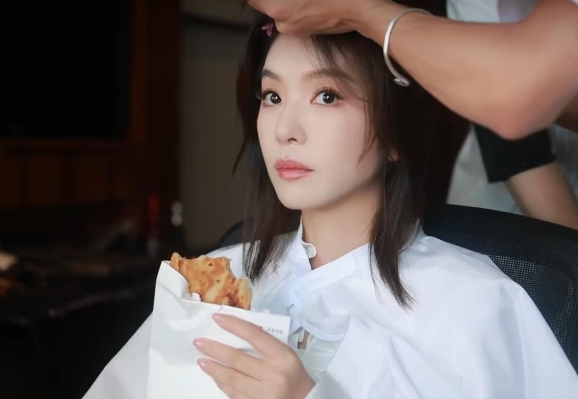 这饼看起来好好吃啊啊 