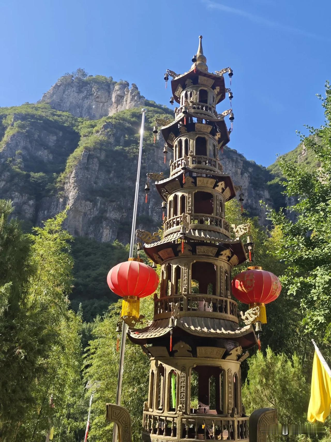 南太行路况信息早知道:
1.目前，辉县向阳洞依然需要按照限行时间通行，上腊江，香