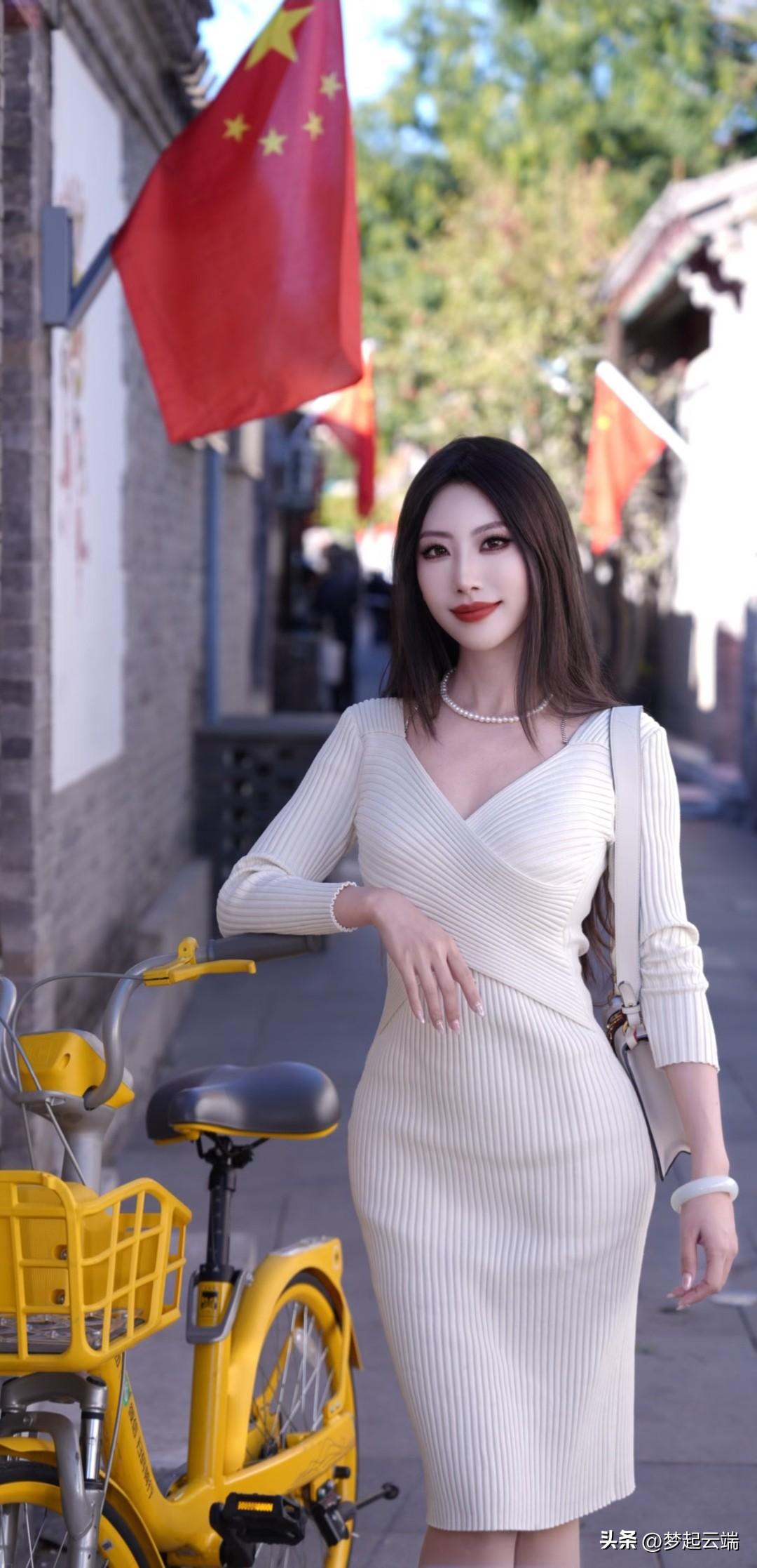 一半烟火谋生，一半诗意养心。