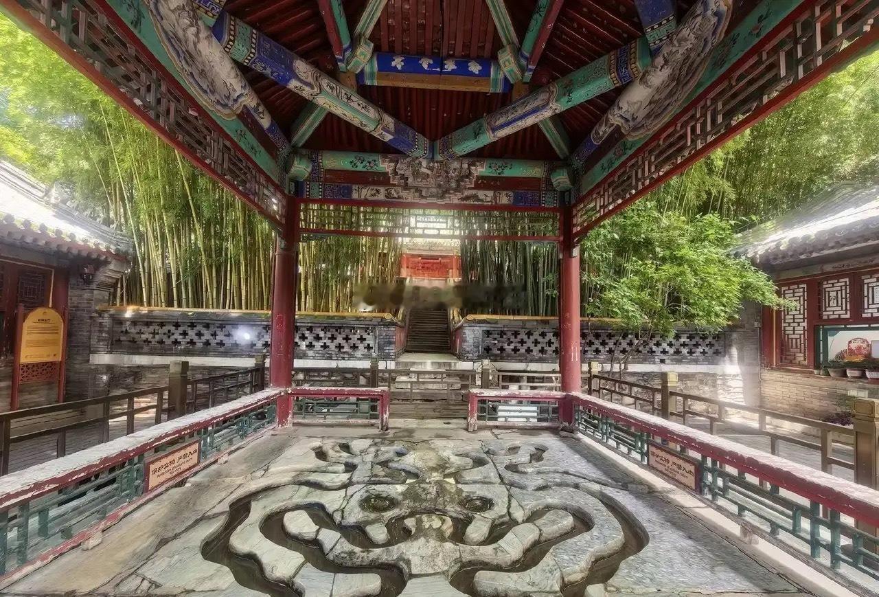 a股调整并没有结束，还会继续，市场热点主要集中在，先进封装，韬定律，玻璃基板，碳