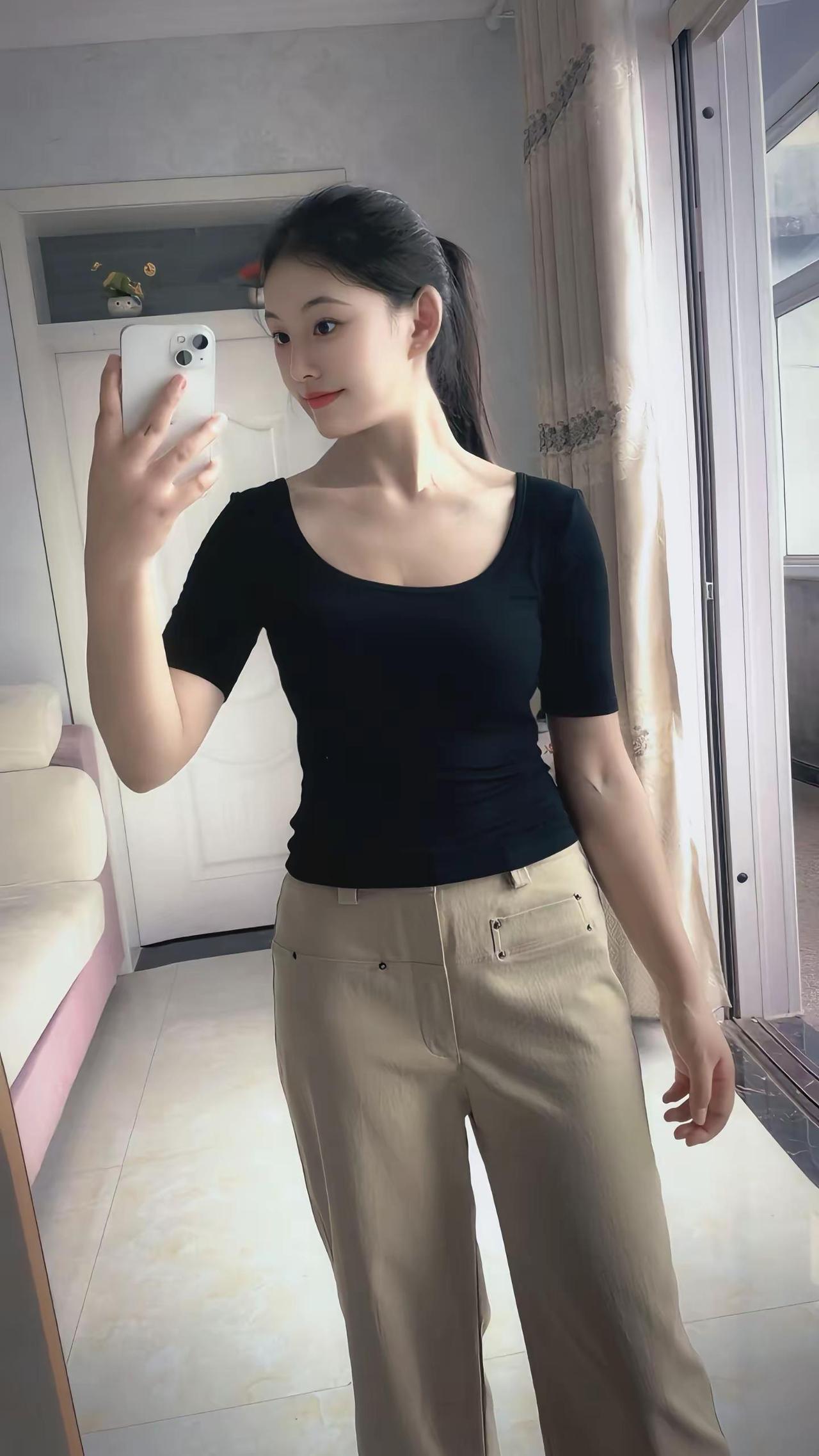 谢谢远去的一切如今的我在平静中自洽 更爱一个人的笃定 穿搭
