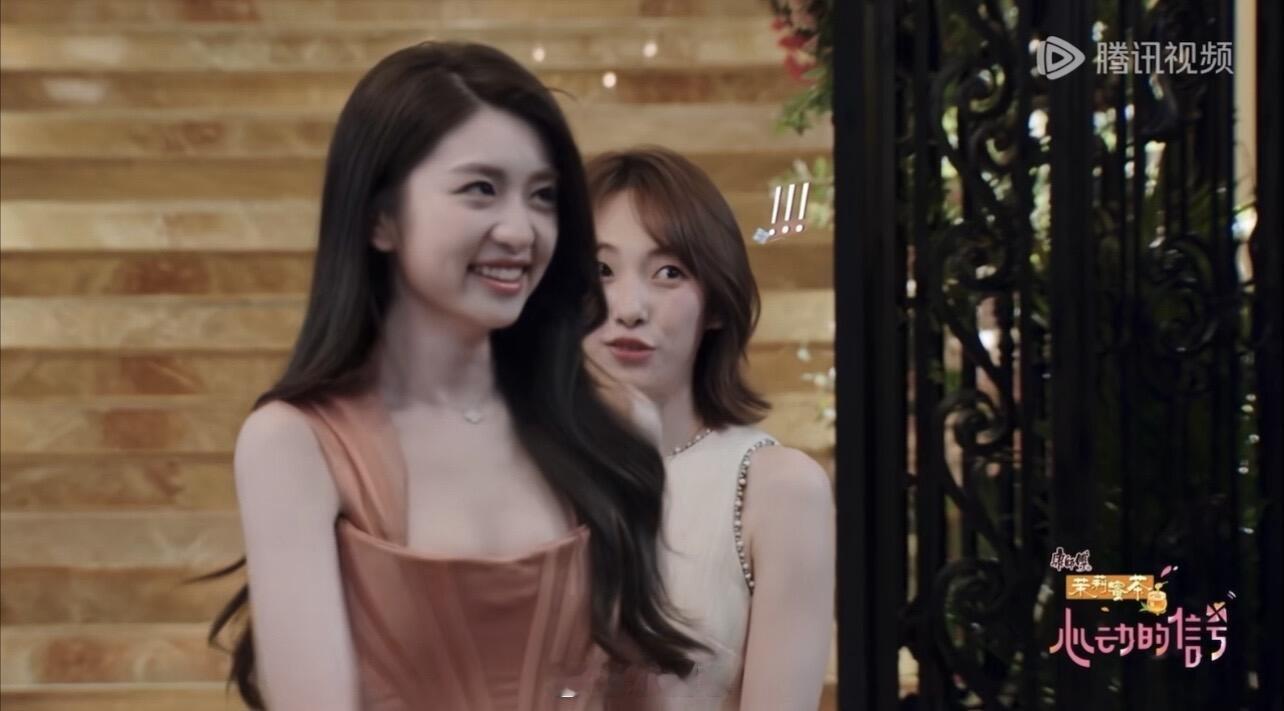 心动的信号现在才读懂蓝蓝的眼神当时看蓝蓝反应 没有认人的惊喜而是意味深长啊…徐如