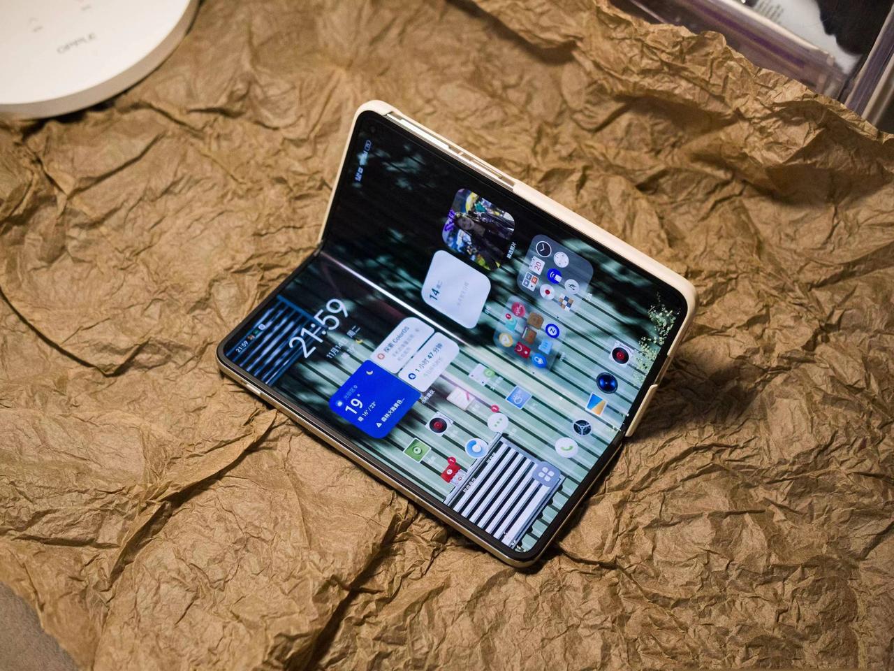 最终还是用iPhone14 Pro Max换了#OPPO Find N3#，用了