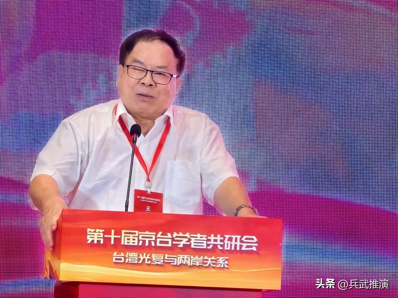 郑丽文在前面顶着压力搞“两岸破冰”，国民党内那些所谓的“亲美精英”却在后面忙着磨