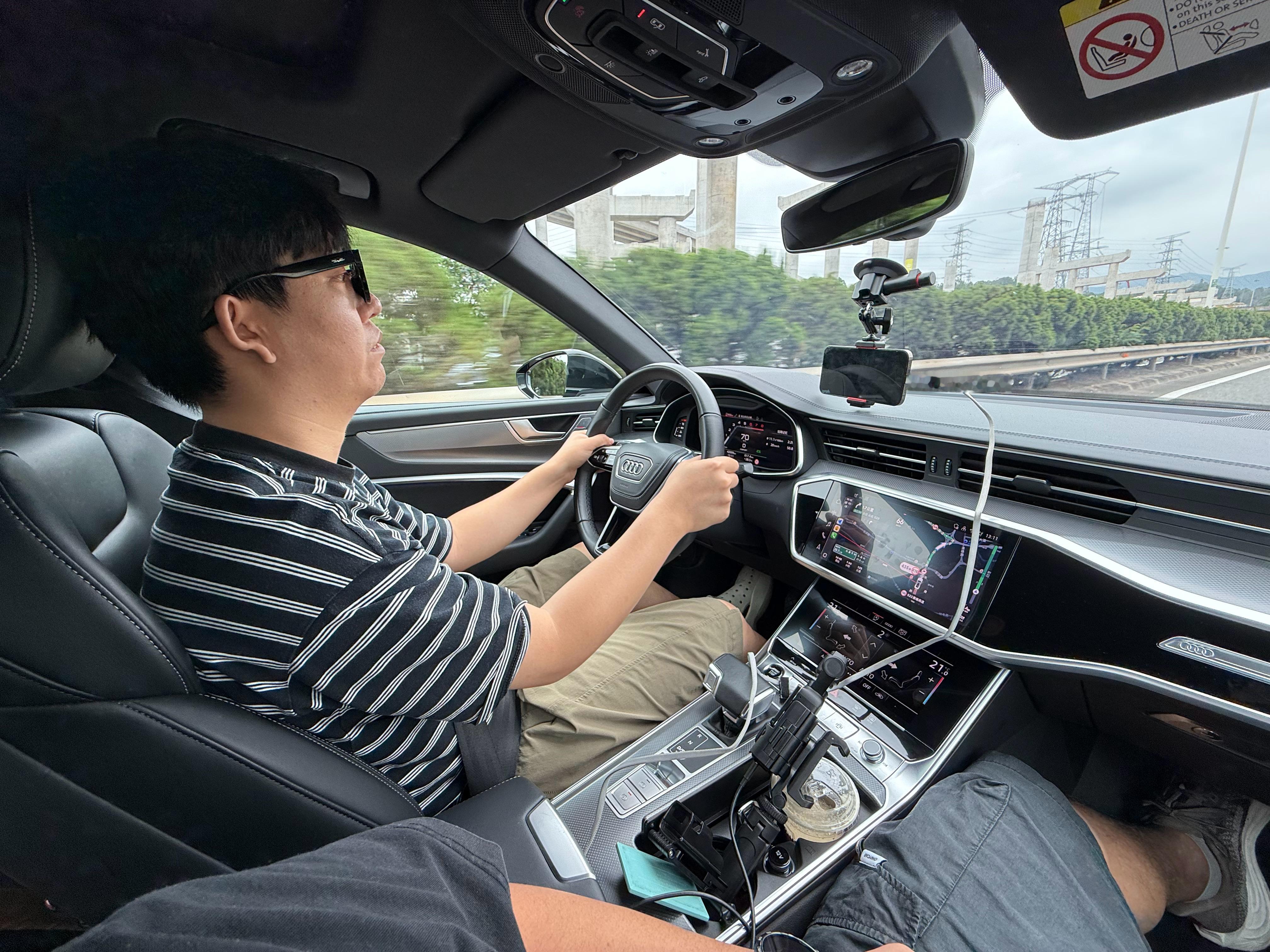 今天拍摄开奥迪A6L好像除了自己的车之外有段时间没开过传统燃油车了和试新车的感觉